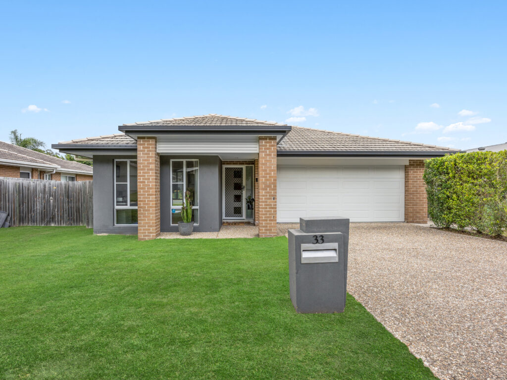 33 Tamatea Drive, Bellbird Park, QLD 4300