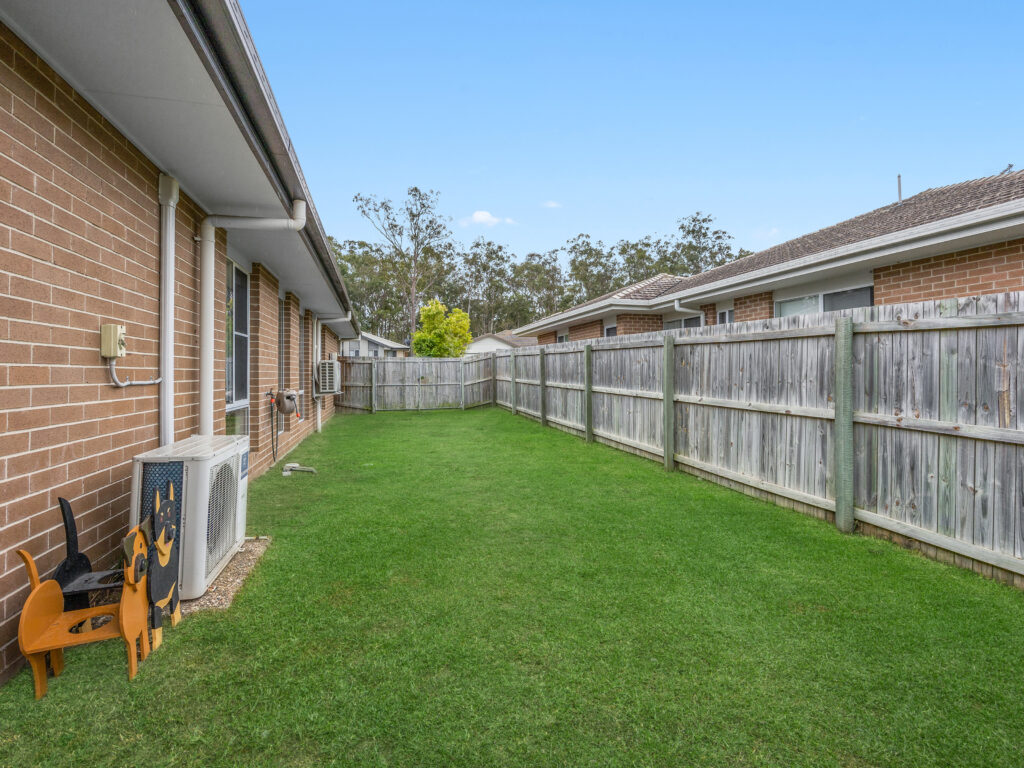 33 Tamatea Drive, Bellbird Park, QLD 4300