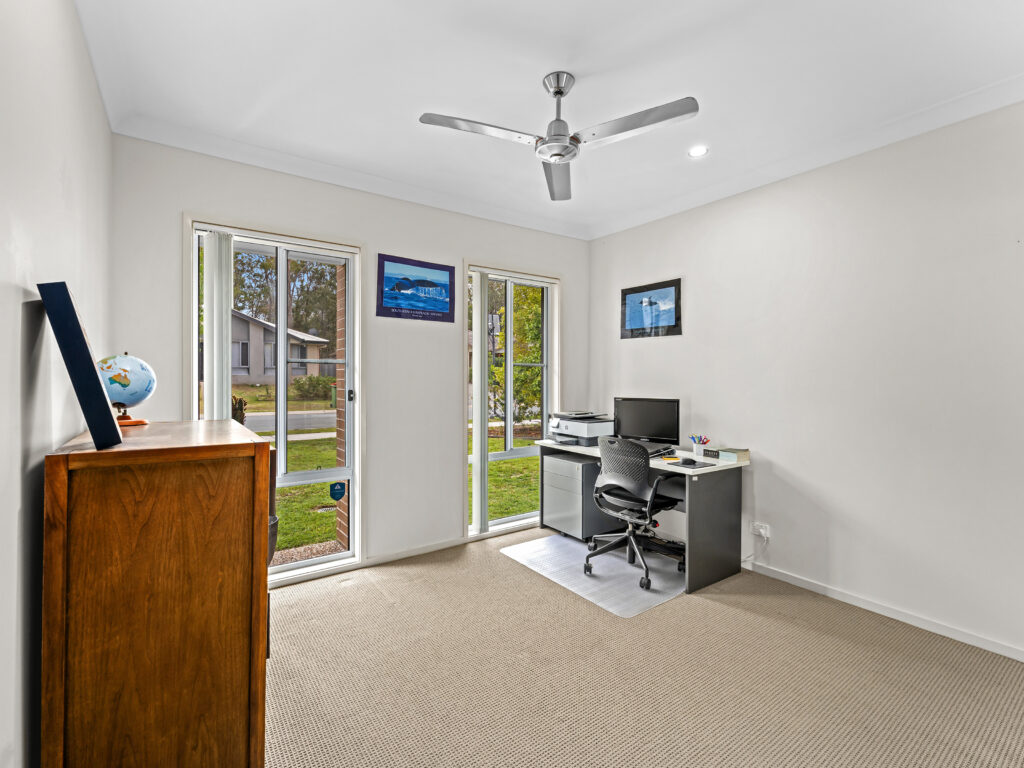 33 Tamatea Drive, Bellbird Park, QLD 4300