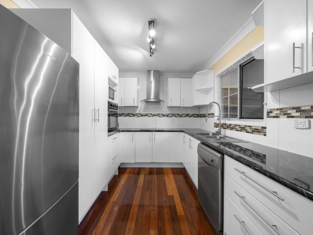 7 Sealy Street, Silkstone, QLD 4304
