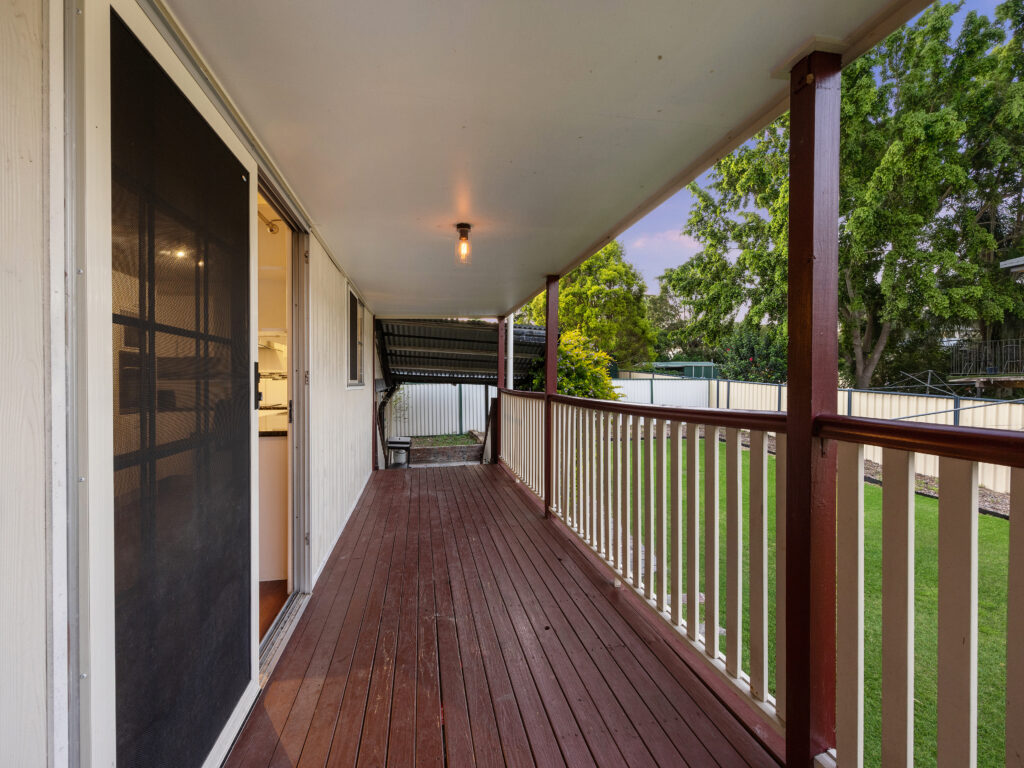 7 Sealy Street, Silkstone, QLD 4304