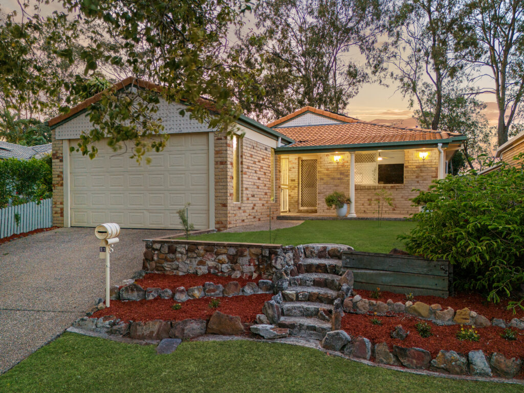 11 Bribie Place, Forest Lake, QLD 4078