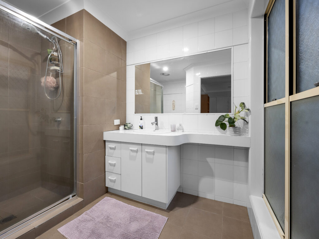 11 Bribie Place, Forest Lake, QLD 4078