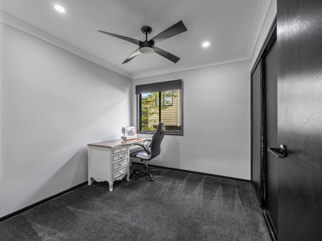 12 Heathwood Place, Collingwood Park QLD 4301