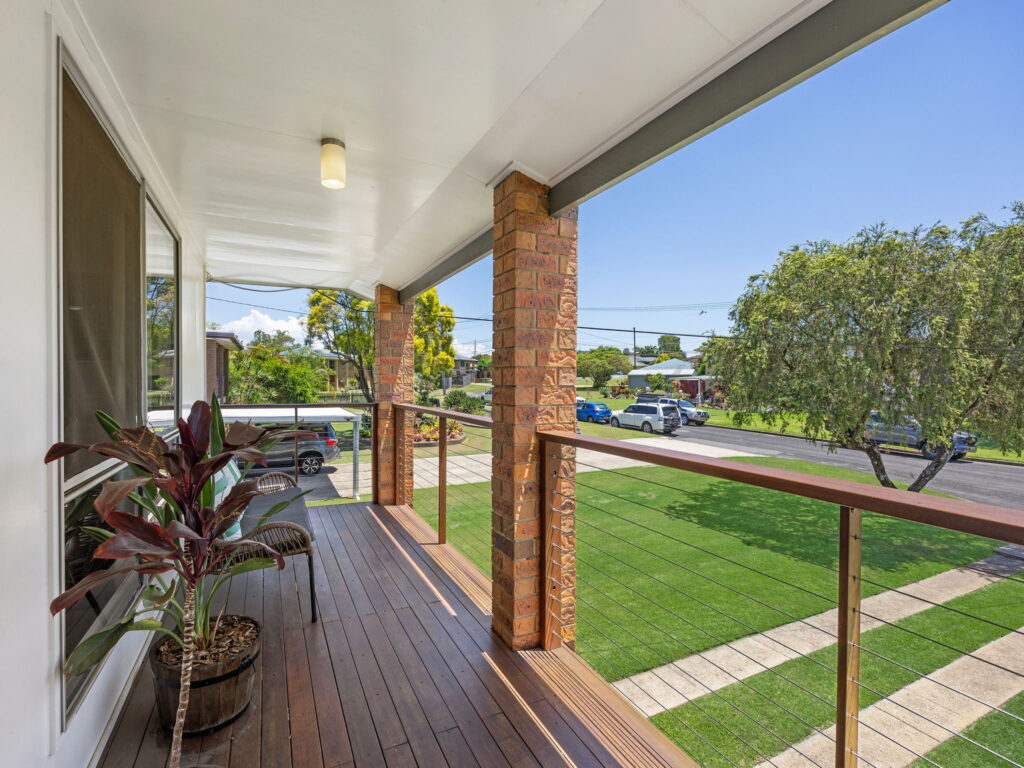 11 Murrumba Court, Flinders View, QLD 4305