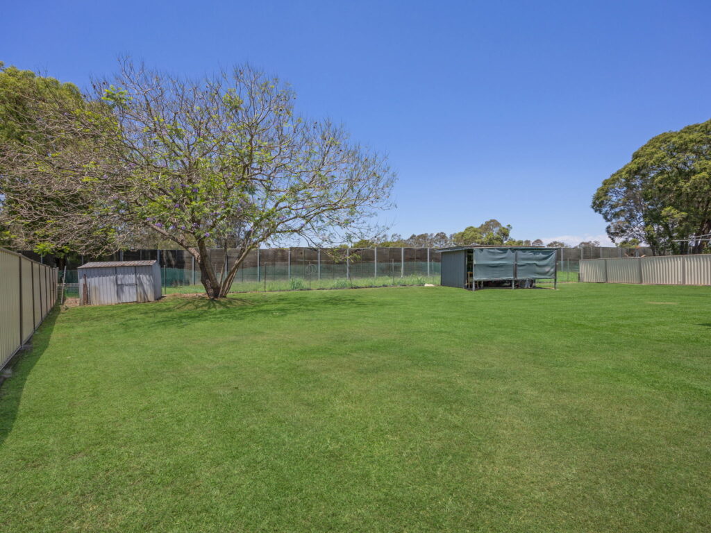 11 Murrumba Court, Flinders View, QLD 4305