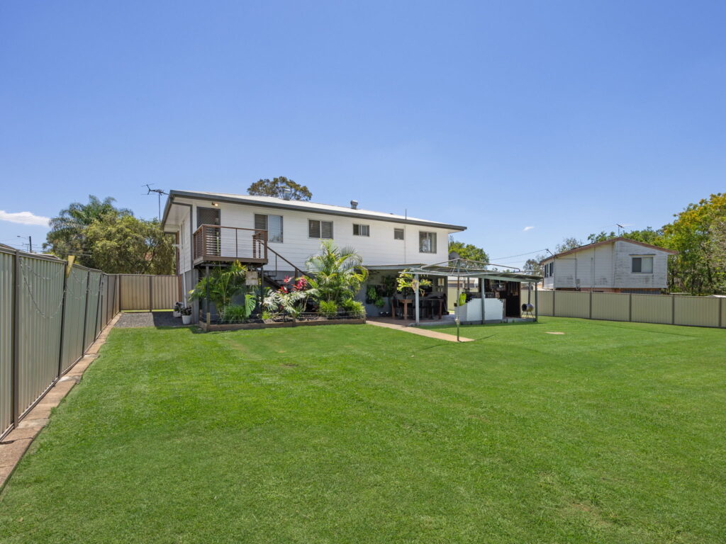 11 Murrumba Court, Flinders View, QLD 4305