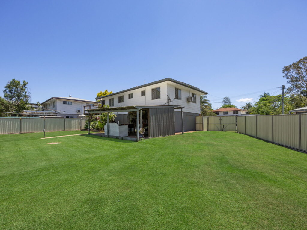 11 Murrumba Court, Flinders View, QLD 4305