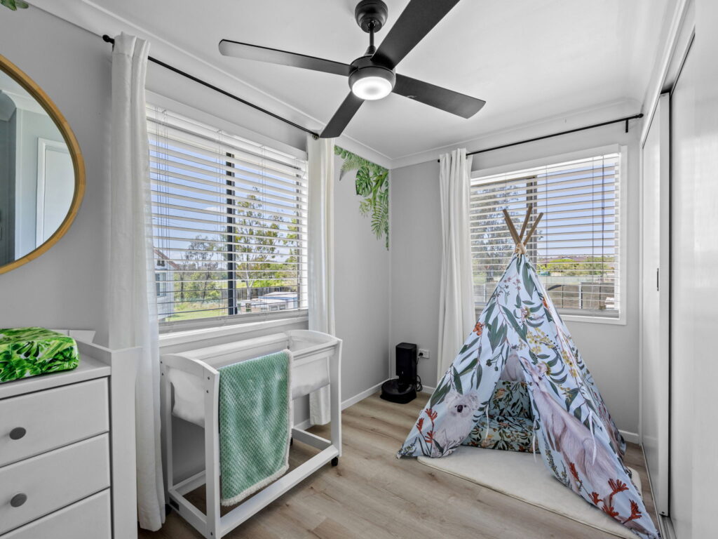 11 Murrumba Court, Flinders View, QLD 4305