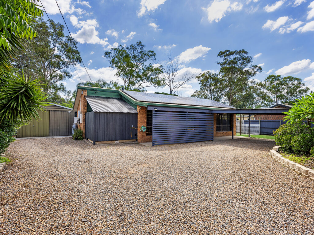 111 Mary Street, Blackstone, QLD 4304