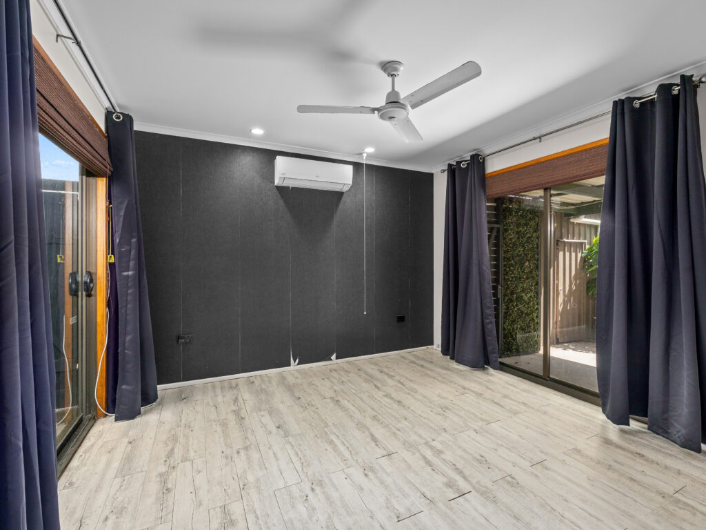 111 Mary Street, Blackstone, QLD 4304