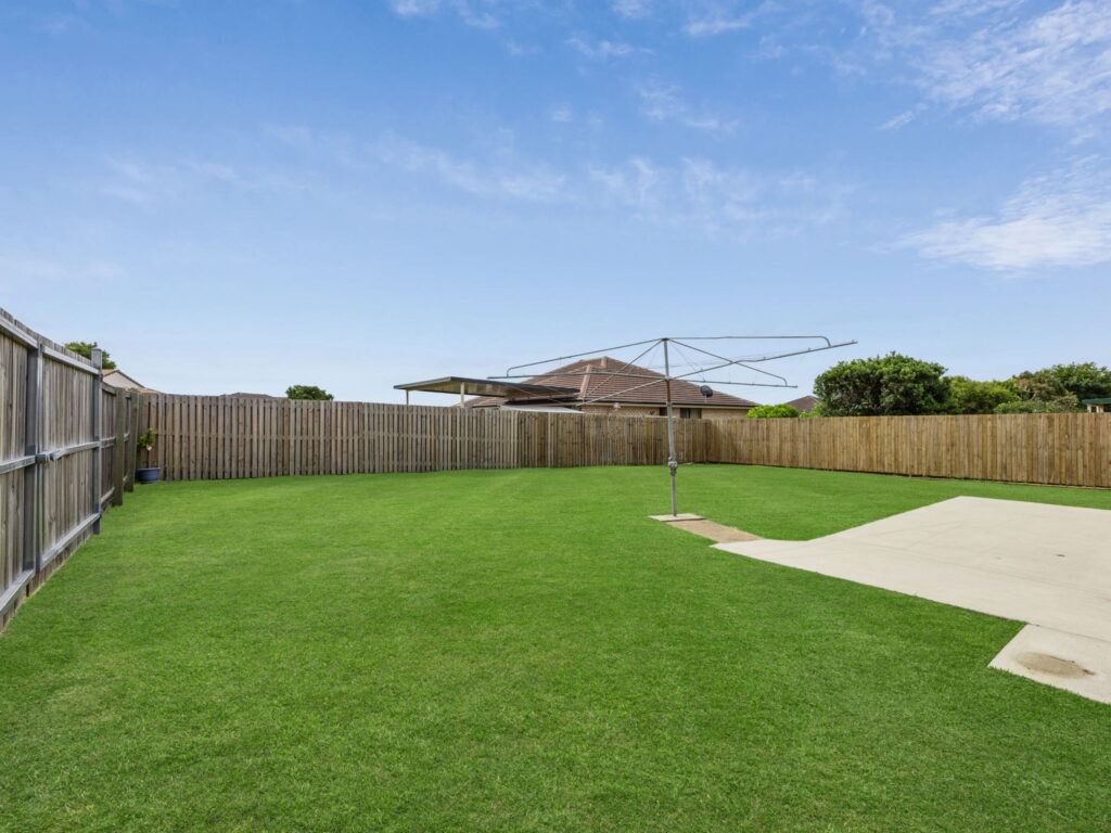 149 Raceview Street, Raceview, QLD 4305