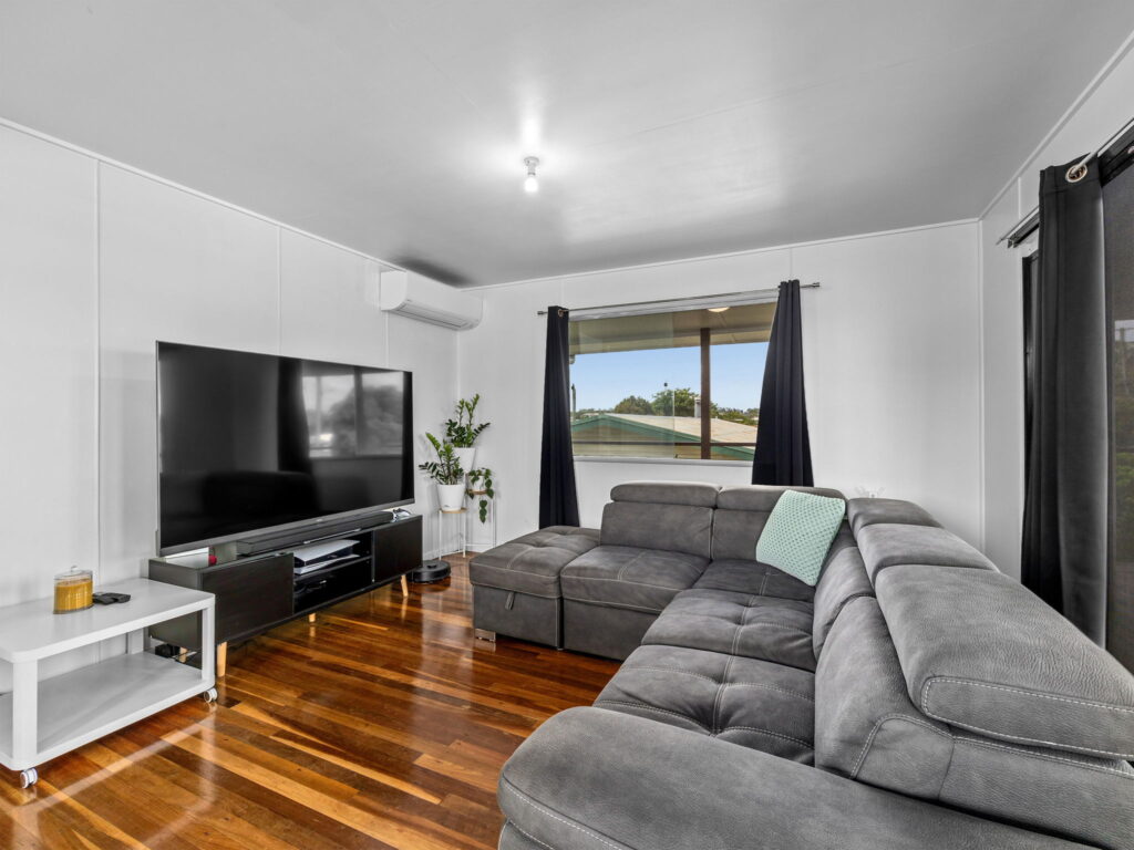 149 Raceview Street, Raceview, QLD 4305