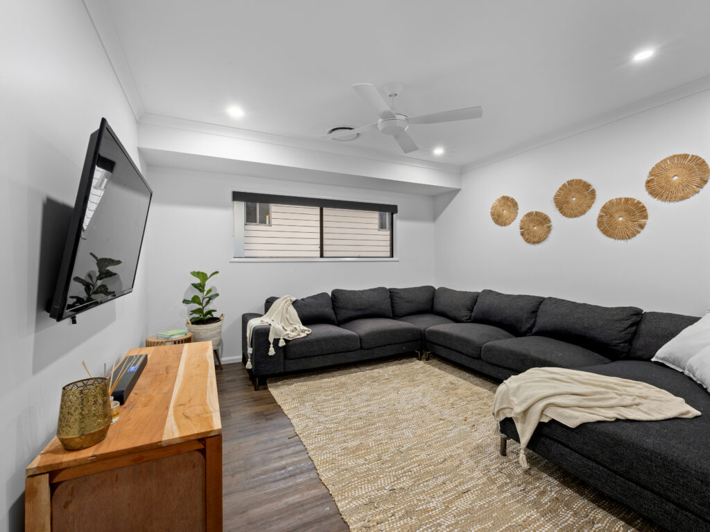 56 Creekwood Circuit, Spring Mountain, QLD 4300