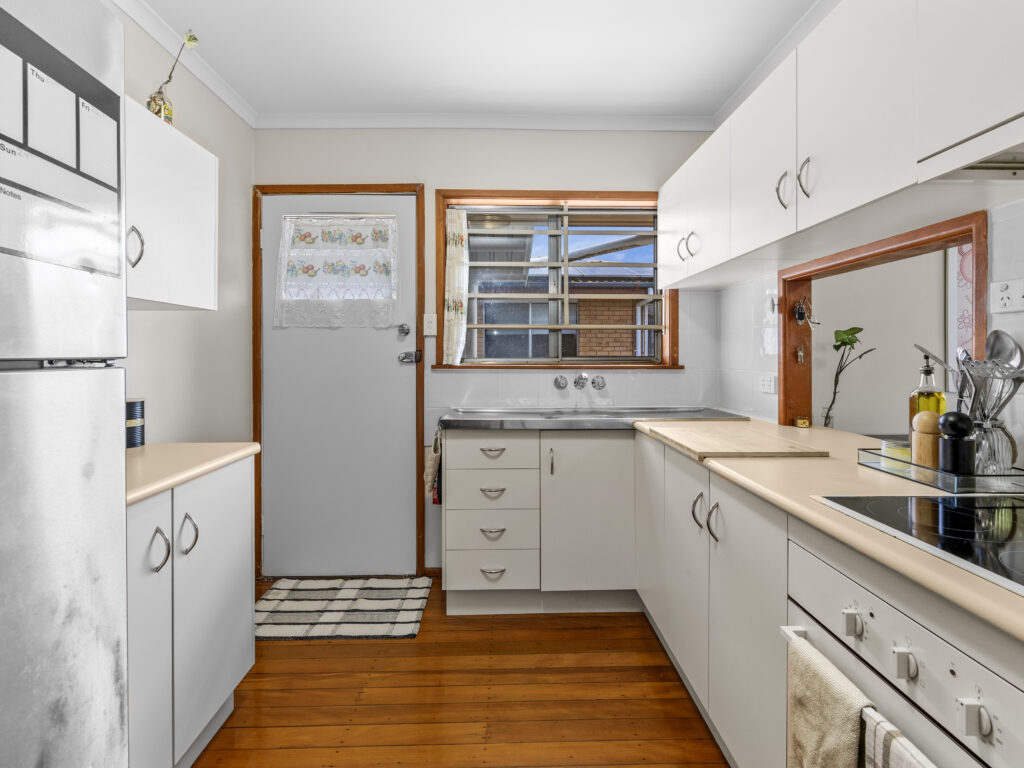 14 Bryant Street, Bundamba, QLD 4304