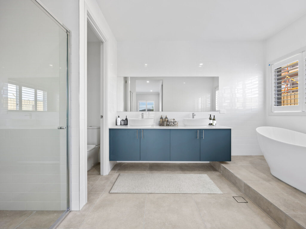 14 Explorers Road, White Rock, QLD 4306