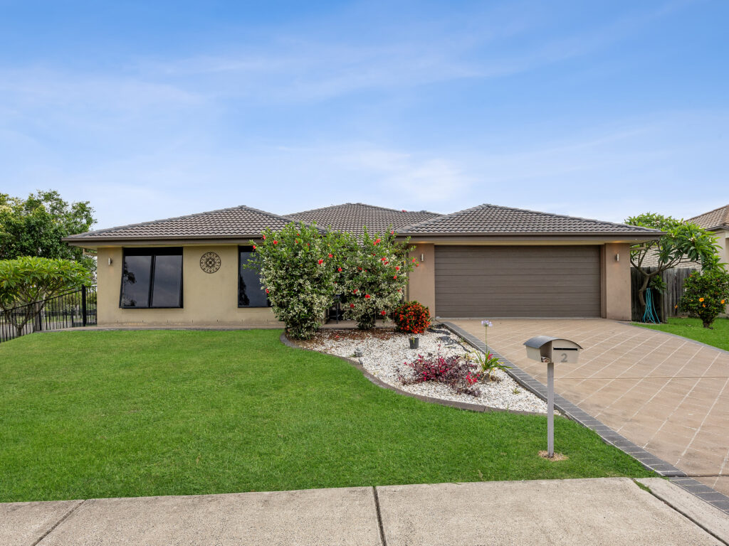2 Kingsburgh Street, Raceview, QLD 4305