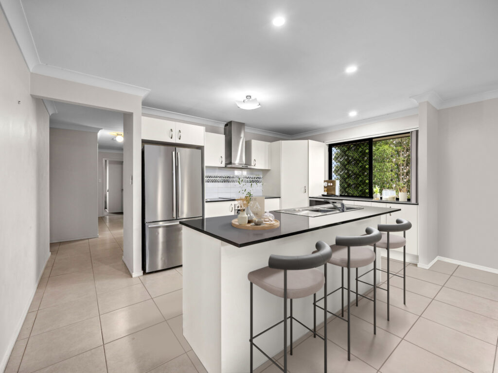 2 Kingsburgh Street, Raceview, QLD 4305