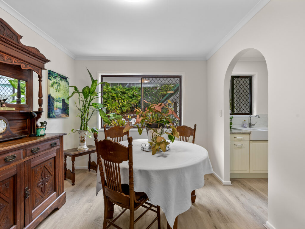 43 Sirocco Street, Jamboree Heights QLD 4074