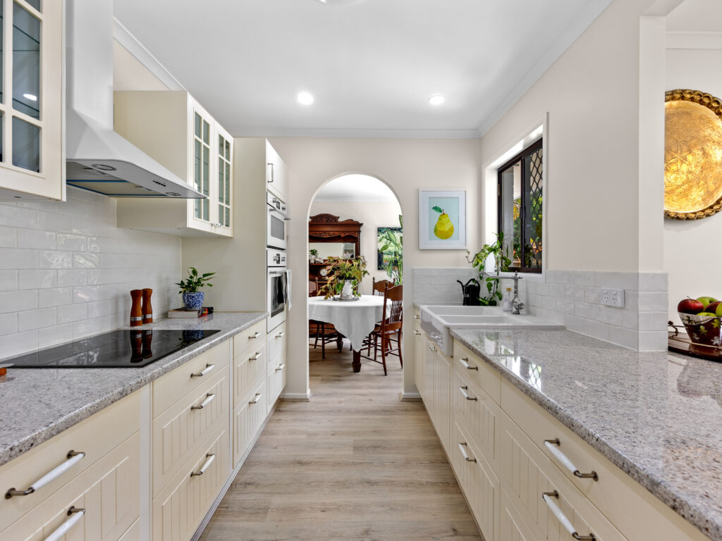 43 Sirocco Street, Jamboree Heights QLD 4074