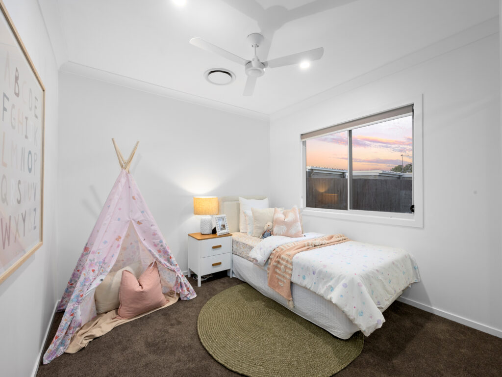 4 Cambridge Way, Ripley, QLD 4306