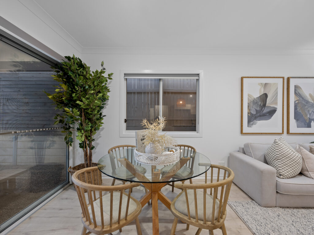 4 Cambridge Way, Ripley, QLD 4306