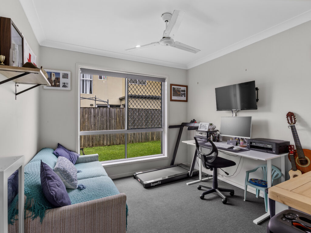 34 Brittany Crescent, Raceview, QLD 4305