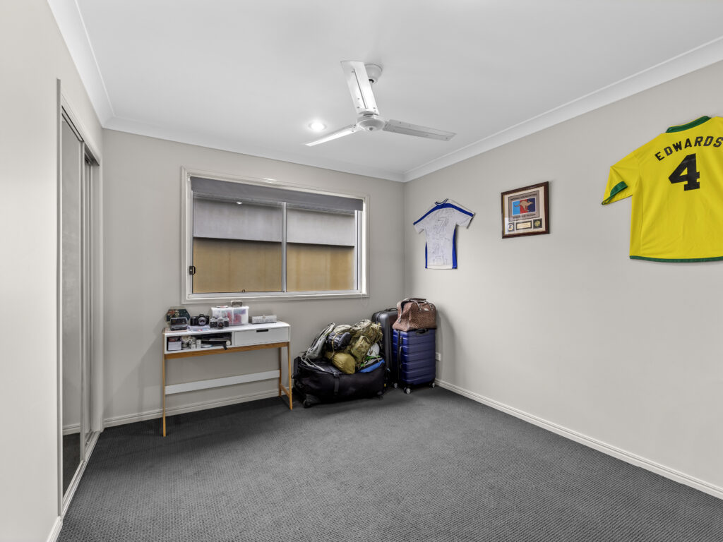 34 Brittany Crescent, Raceview, QLD 4305