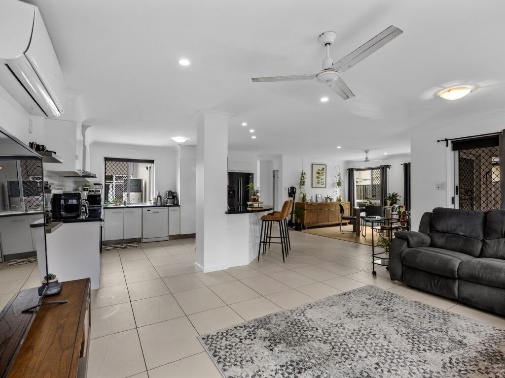 34 Brittany Crescent, Raceview, QLD 4305