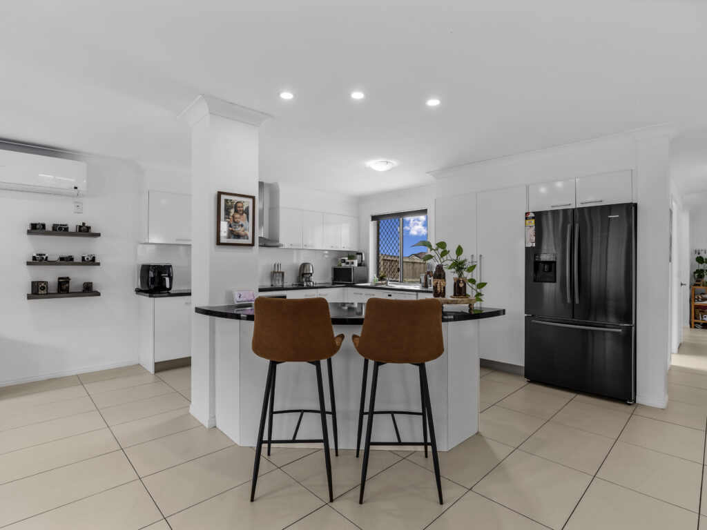 34 Brittany Crescent, Raceview, QLD 4305