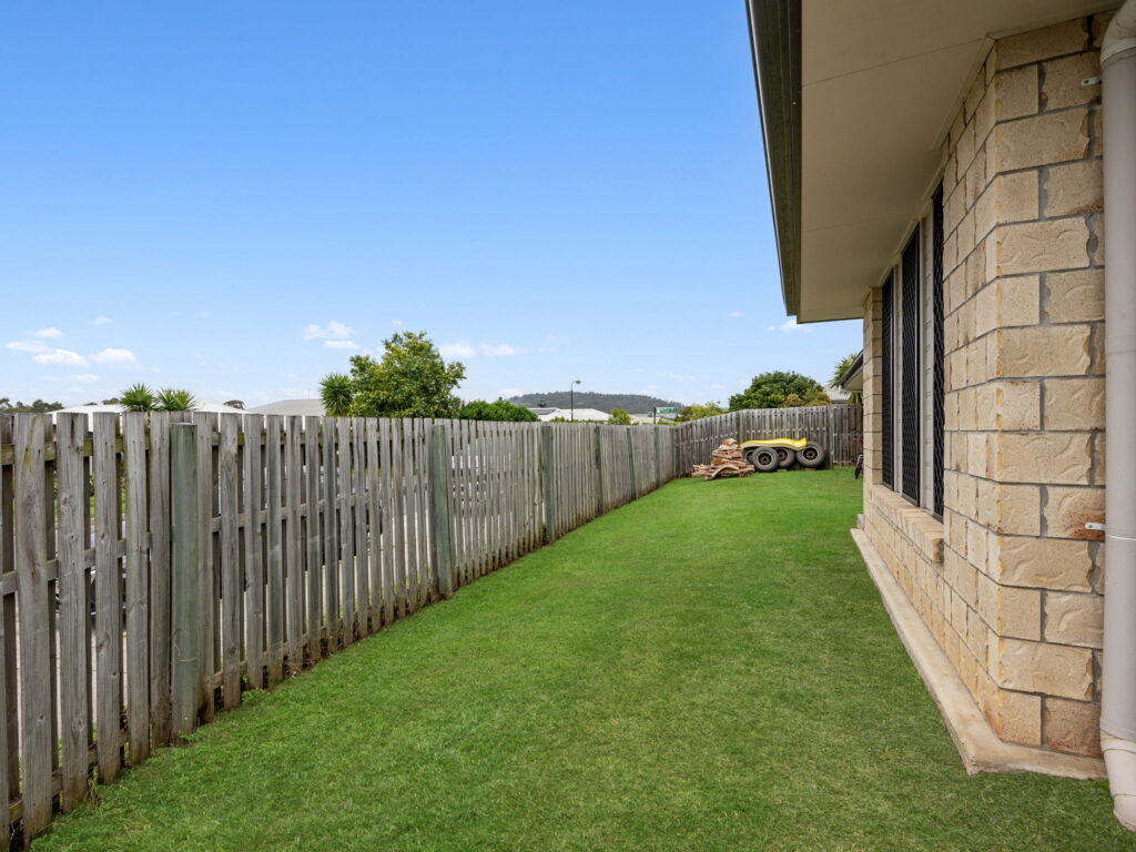 1 Rosella Street, Redbank Plains, QLD 4301
