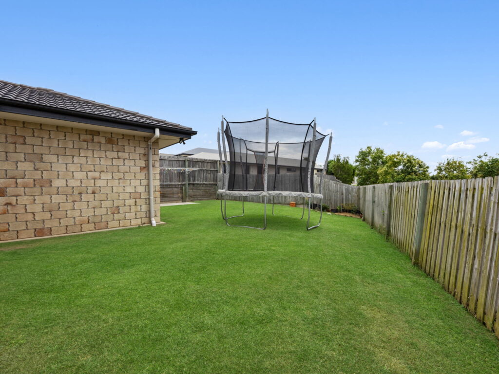 1 Rosella Street, Redbank Plains, QLD 4301