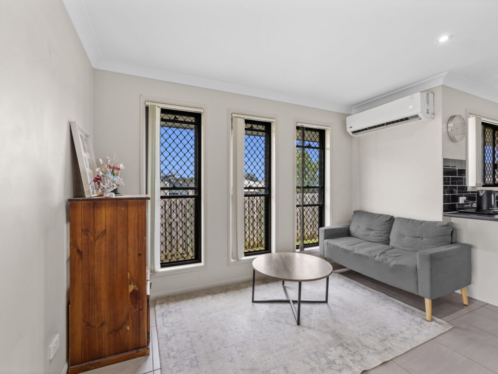 1 Rosella Street, Redbank Plains, QLD 4301