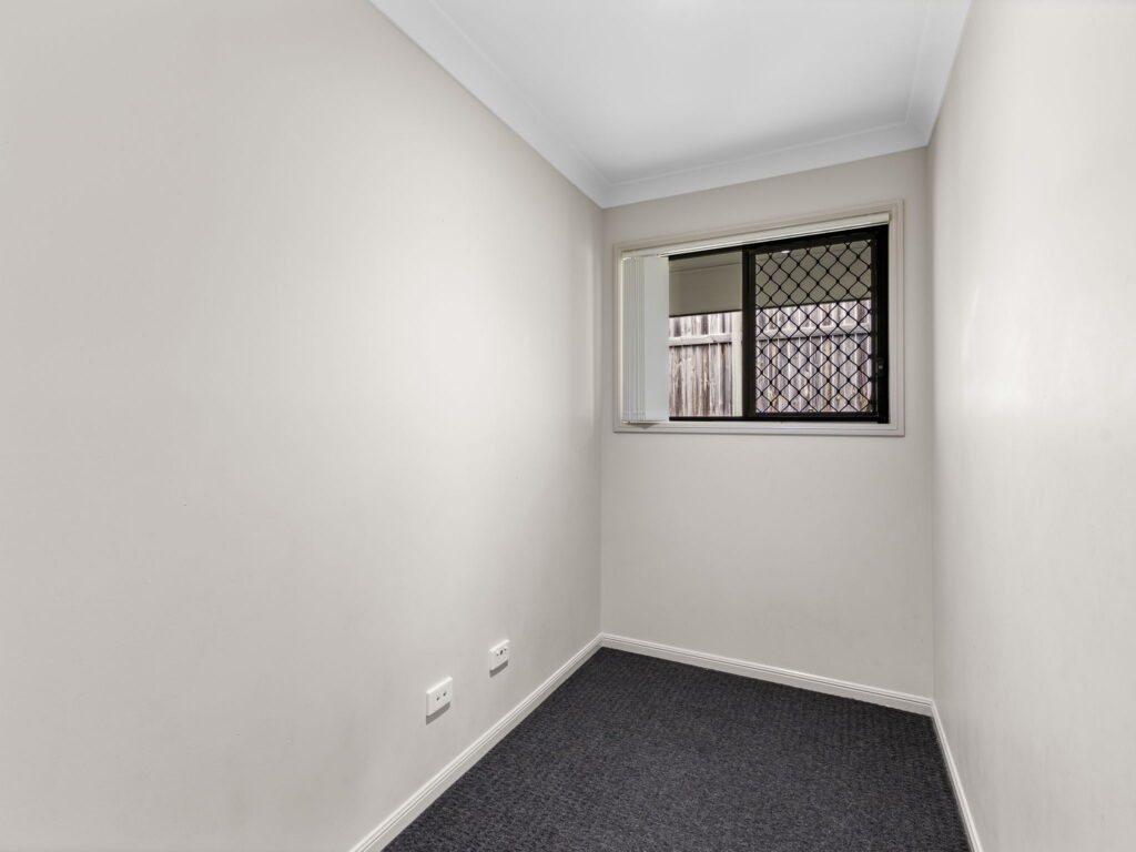 1 Rosella Street, Redbank Plains, QLD 4301
