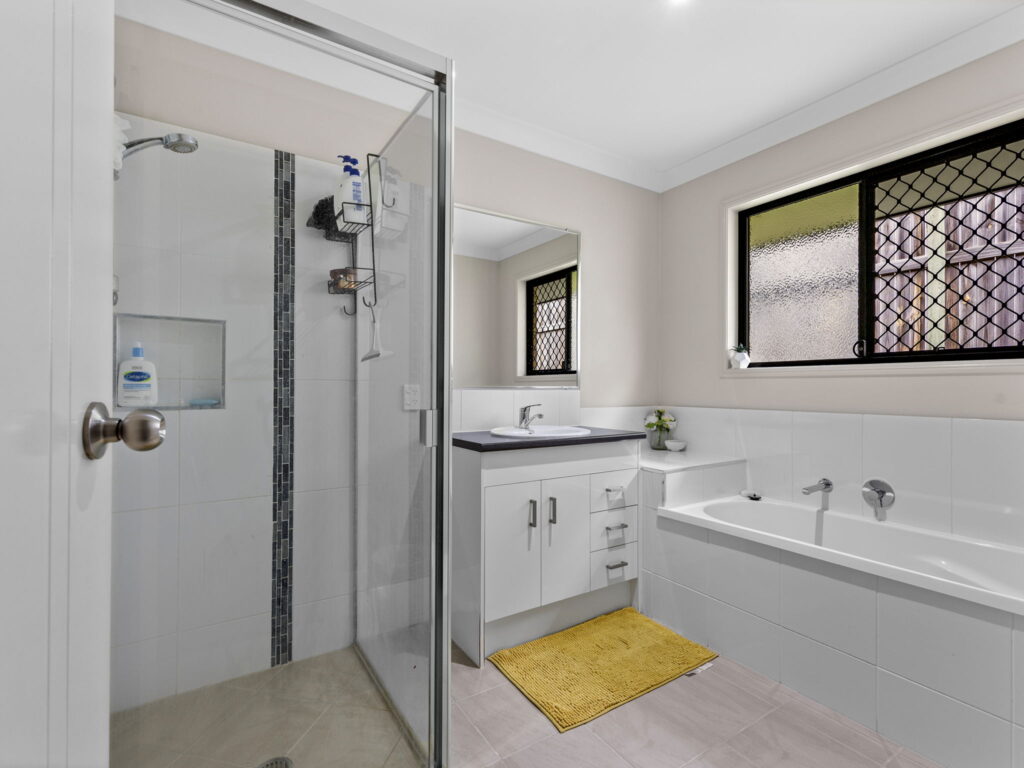 1 Rosella Street, Redbank Plains, QLD 4301