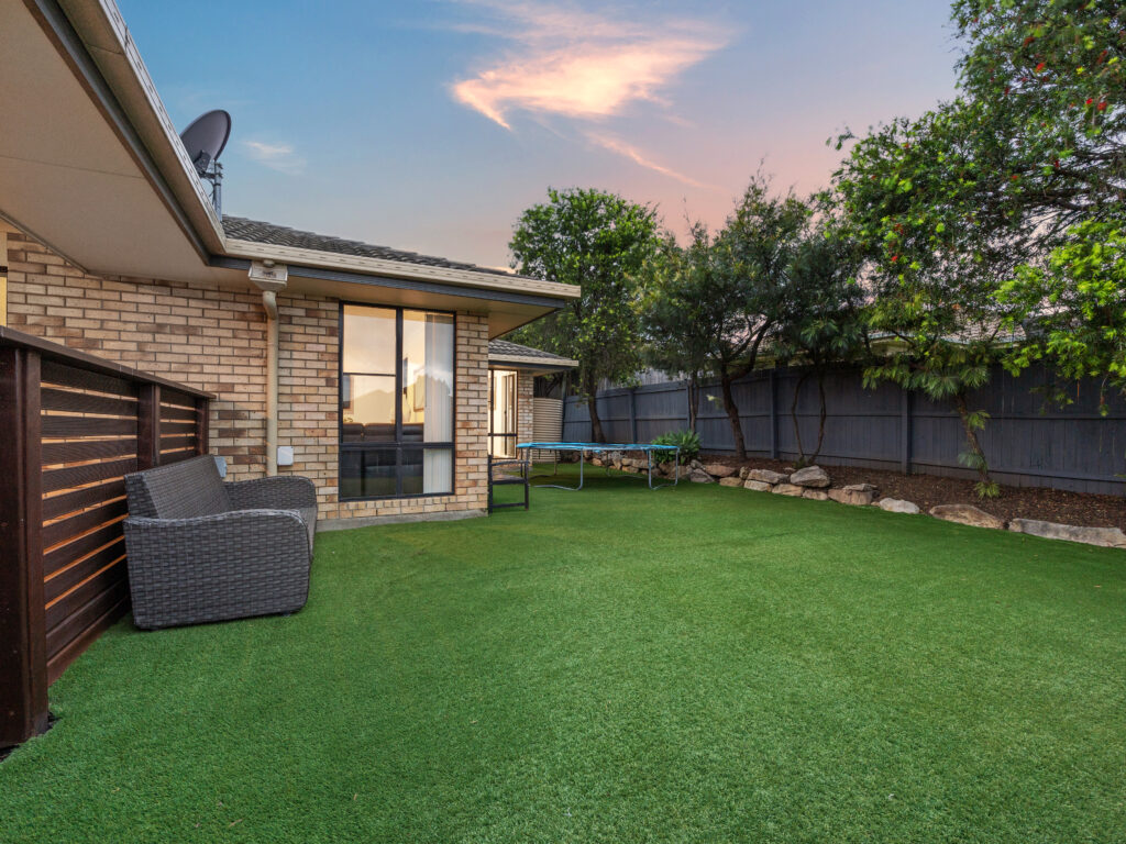 1 Brittany Crescent, Raceview, QLD 4305