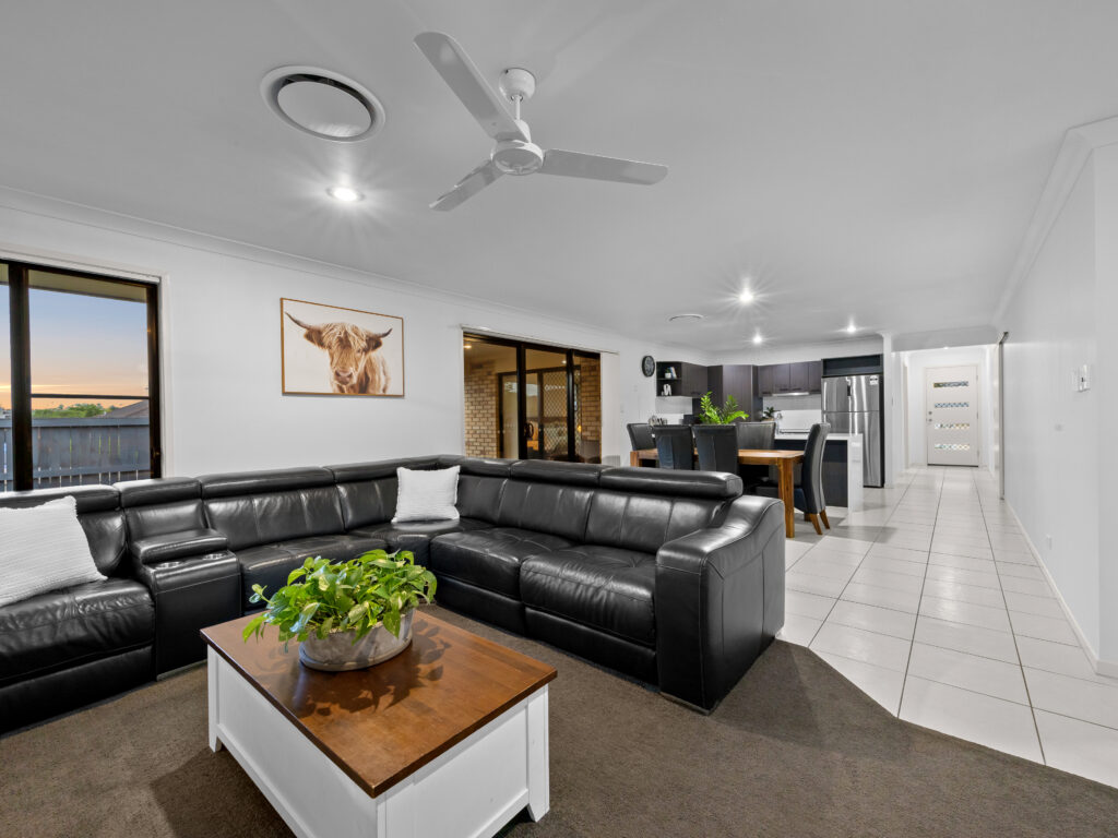 1 Brittany Crescent, Raceview, QLD 4305