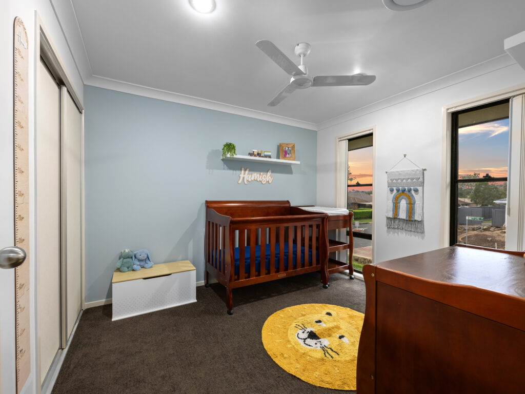 1 Brittany Crescent, Raceview, QLD 4305