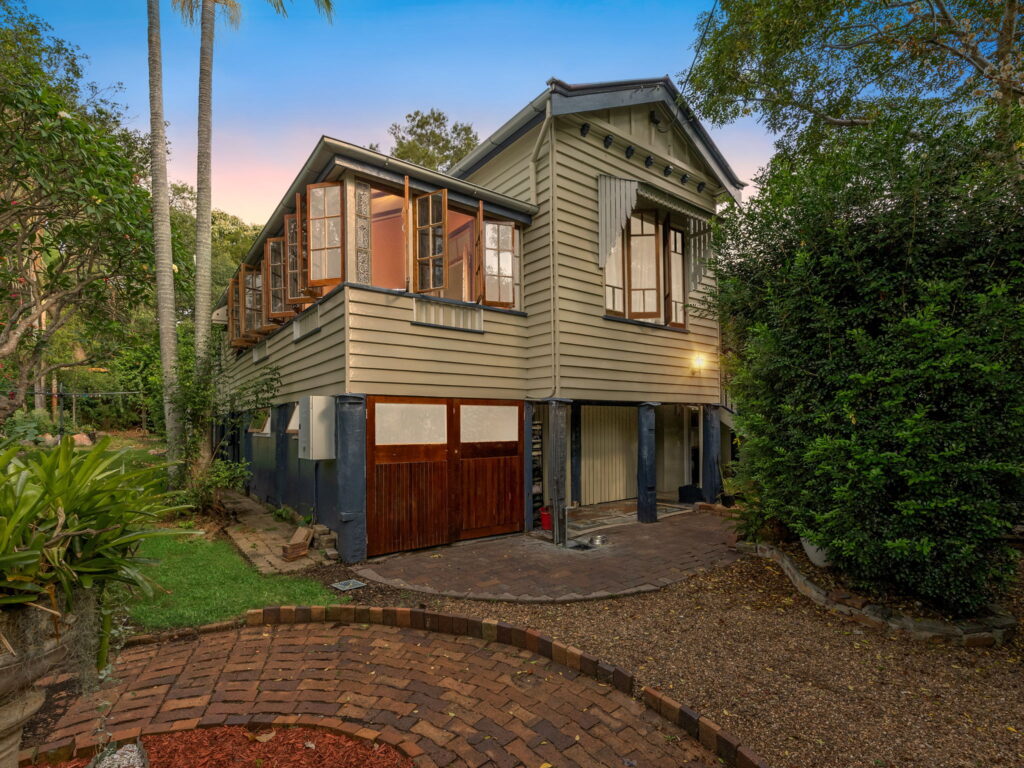 15 Tongue Street, East Ipswich, QLD 4305