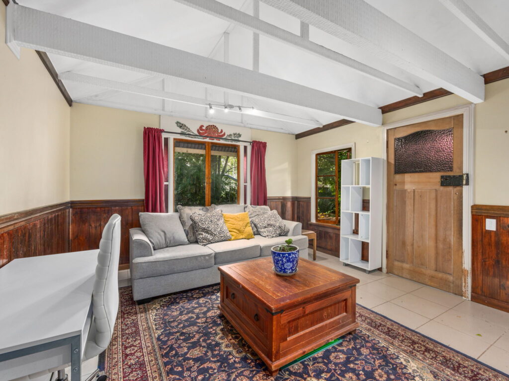 15 Tongue Street, East Ipswich, QLD 4305