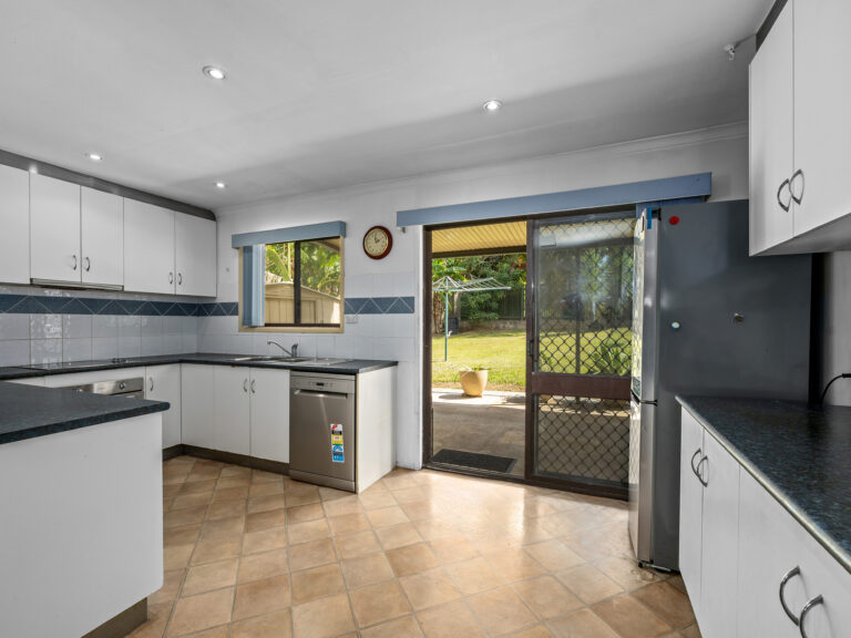 16 Dobell Avenue, Collingwood Park QLD 4301