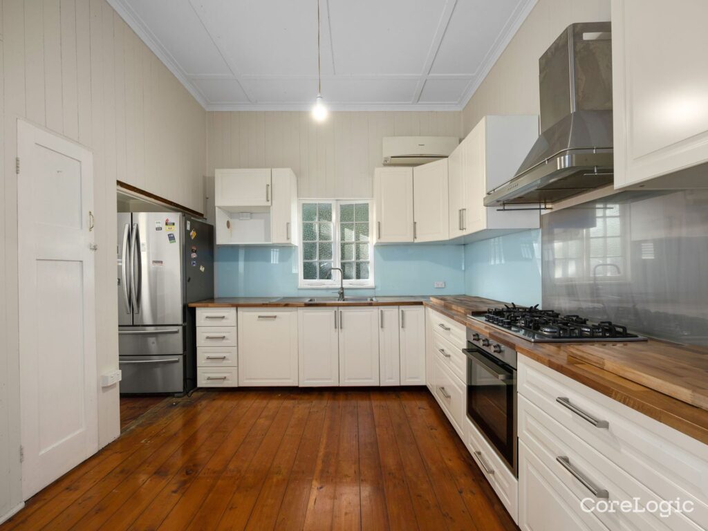 2 Bowen Street, Woodend, QLD 4305