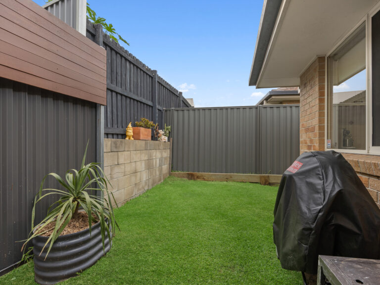 92 Oswin Street, Acacia Ridge QLD 4110
