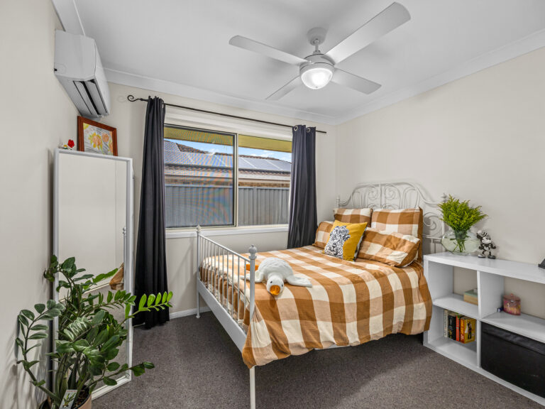 92 Oswin Street, Acacia Ridge QLD 4110