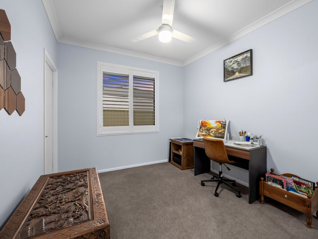 24 Tulip Street, Yamanto, QLD 4305