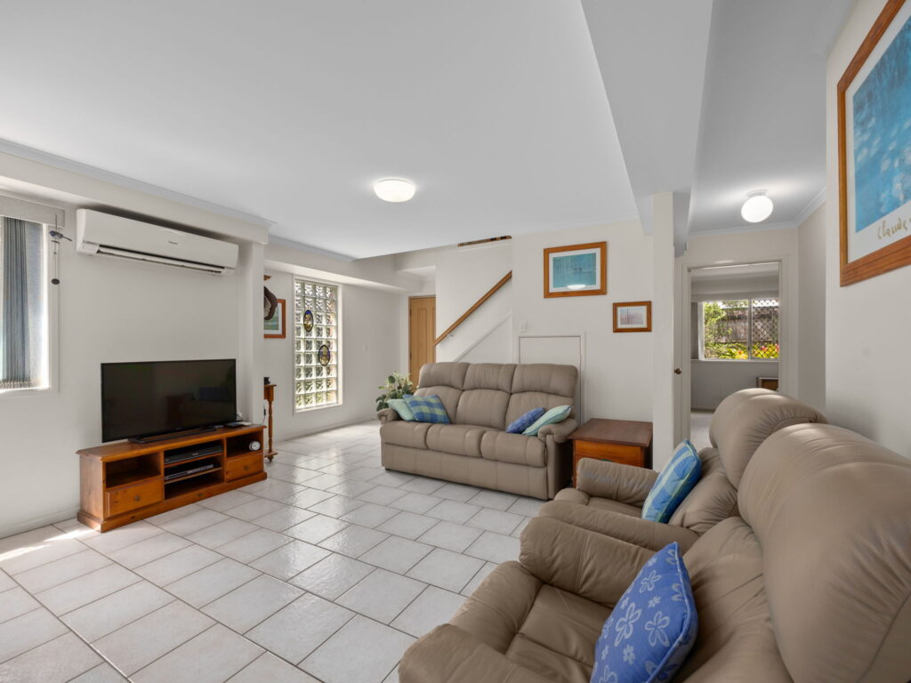 1 William Street, Blackstone, QLD 4304