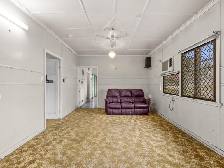 7 Railway Street, Ebbw Vale QLD 4304