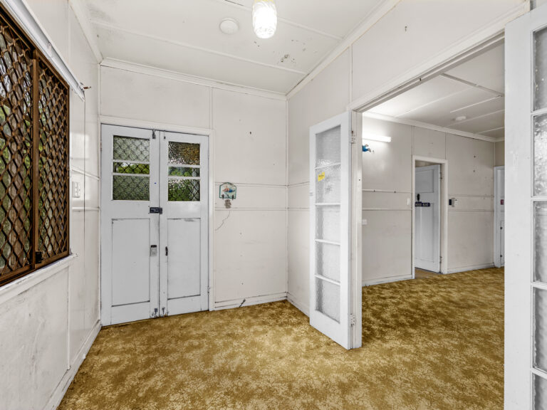 7 Railway Street, Ebbw Vale QLD 4304