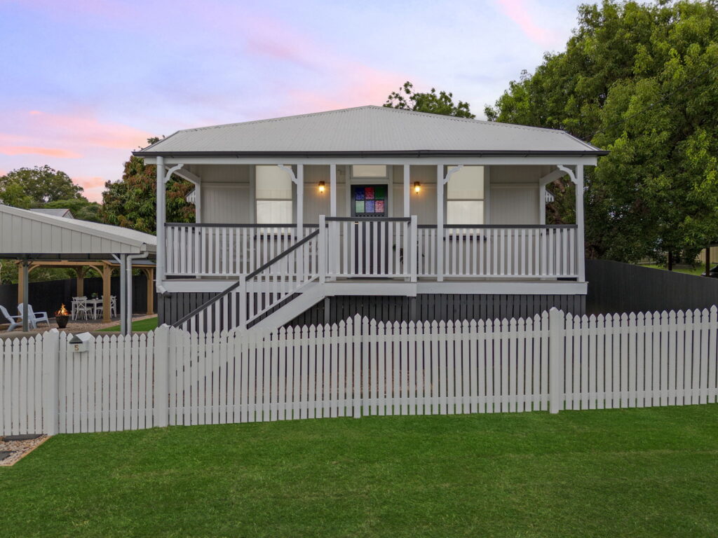 5 W M Hughes Street, North Ipswich, QLD 4305