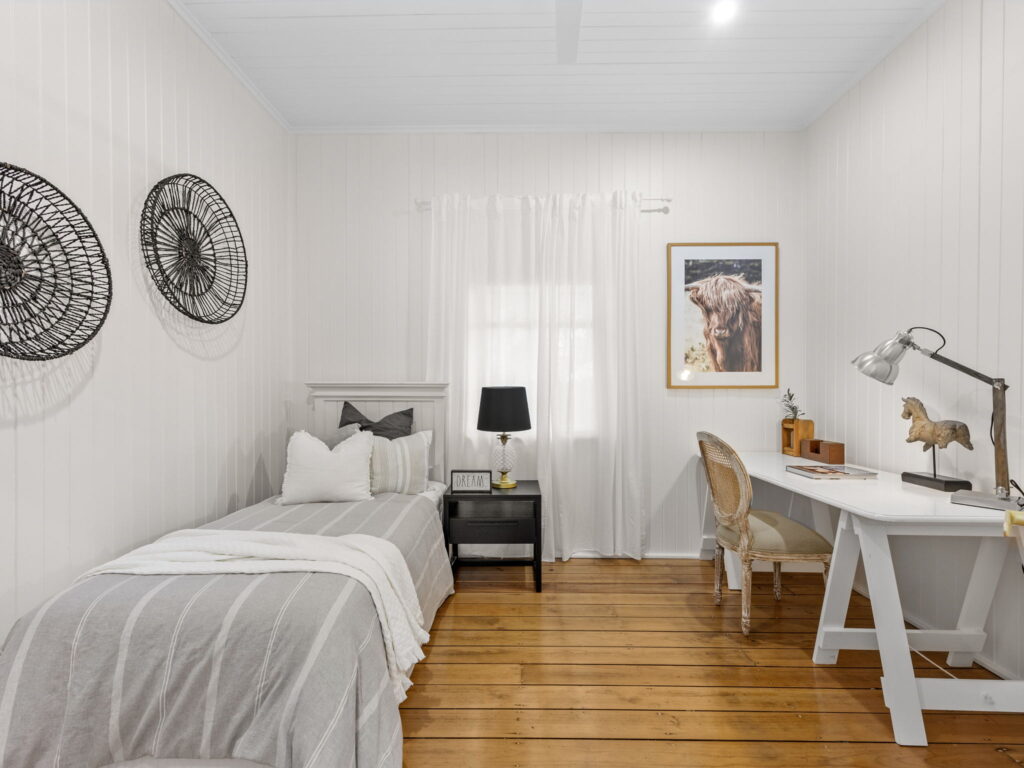 5 W M Hughes Street, North Ipswich, QLD 4305